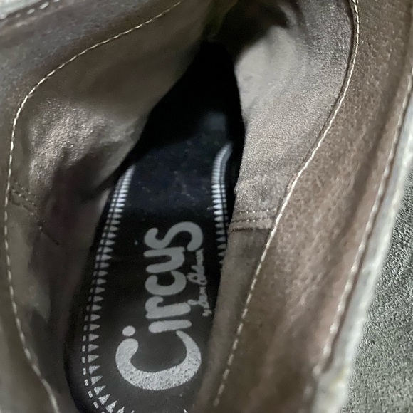 Grey Booties 👢 - Picture 7 of 9